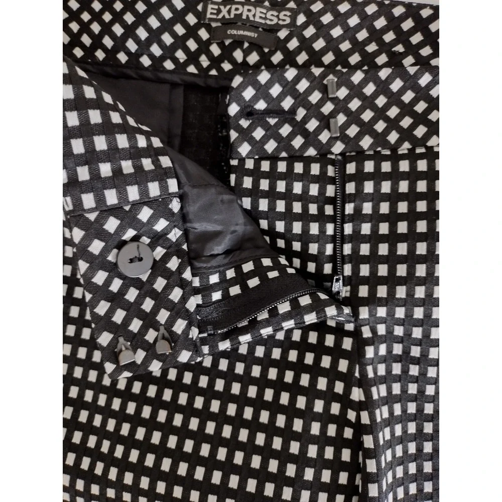 Express Columnist Black & White Plaid Dress Pants Women's Size 4 (4R) Pre-owned